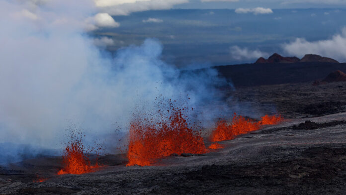 Exploring the Majesty of Mauna Loa: A Guide to Hawaii's Iconic Volcano