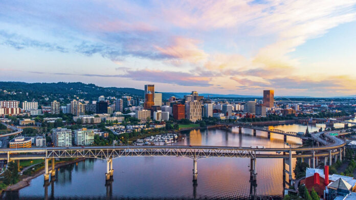 Exploring the Vibrant Culture and Scenic Beauty of Portland, Oregon: A Comprehensive Guide